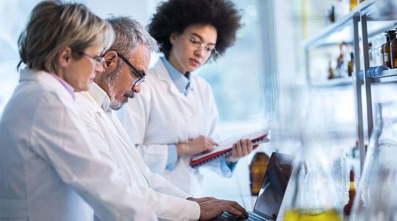 Accéder à Pfizer deploys Tableau to 25,000 employees to increase collaboration and uncover insights