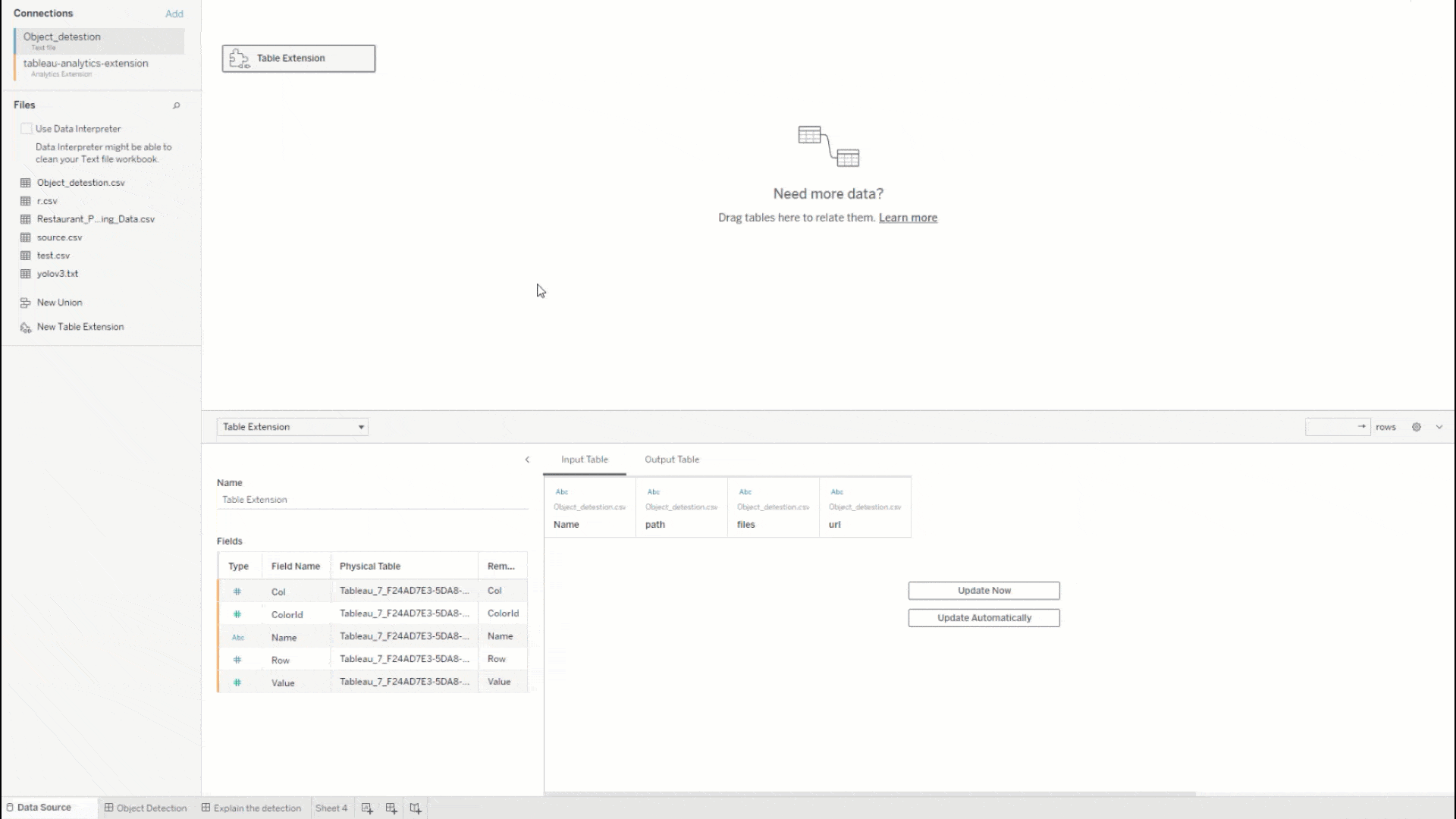 Animerad GIF av Tableaus gränssnitt för webbpublicering som visar hur en användare ansluter ett tabelltillägg via TabPy, producerar en utdatatabell och filtrerar visualiseringar med hjälp av data från utdatatabellen.