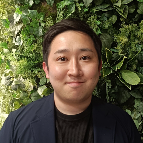 高井 将吾 氏